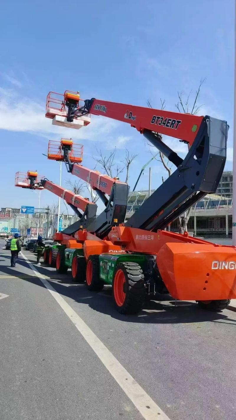 天津塘沽區登高車租賃指南 136型號高空作業車解析